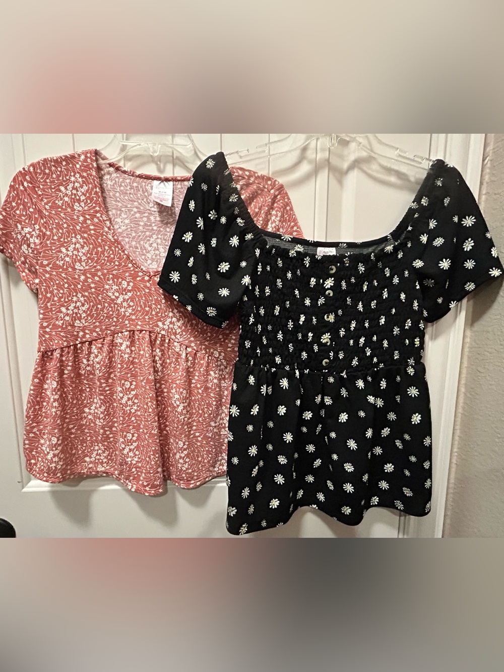 2 No Boundaries Peplum Tops Black Daisy Print & Pink Floral Print Size 7/9